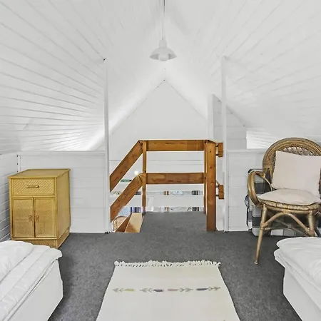 Beautiful House In With 2 Bedrooms